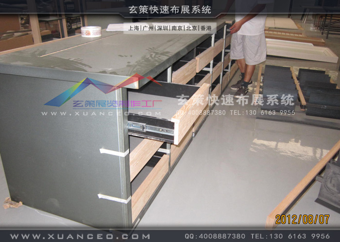 專賣店衣櫥展示櫃製作 專賣店衣櫥展示櫃製作